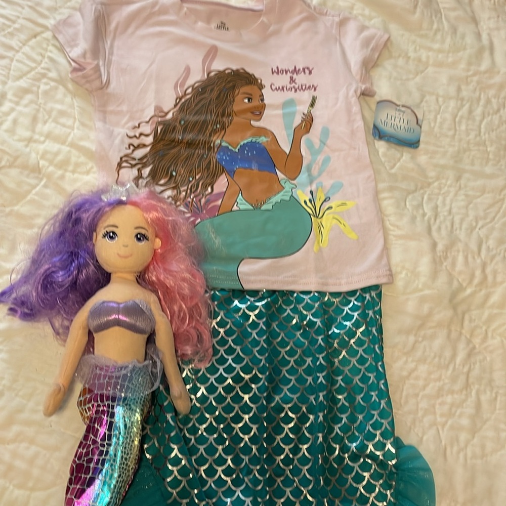 Cat & Jack 7/8 Mermaid skirt with Disney Little Mermaid Top size 6 NWT. & Doll.